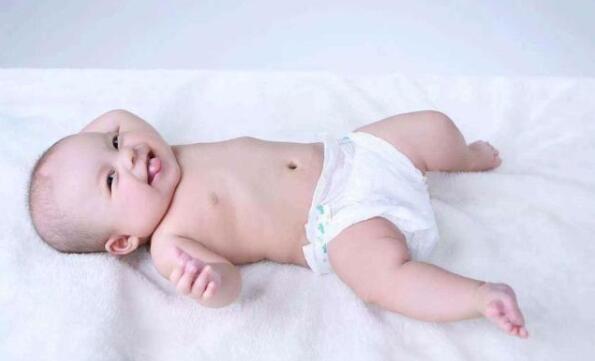 新生兒為什么要留腳??？