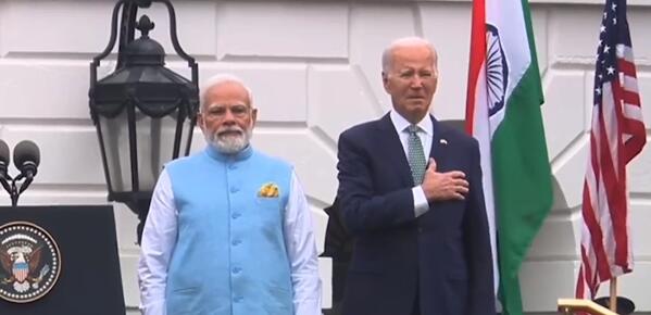 拜登誤把印度國歌當(dāng)美國國歌敬禮,