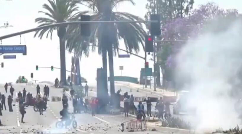 美國(guó)洛杉磯騷亂有多嚴(yán)重